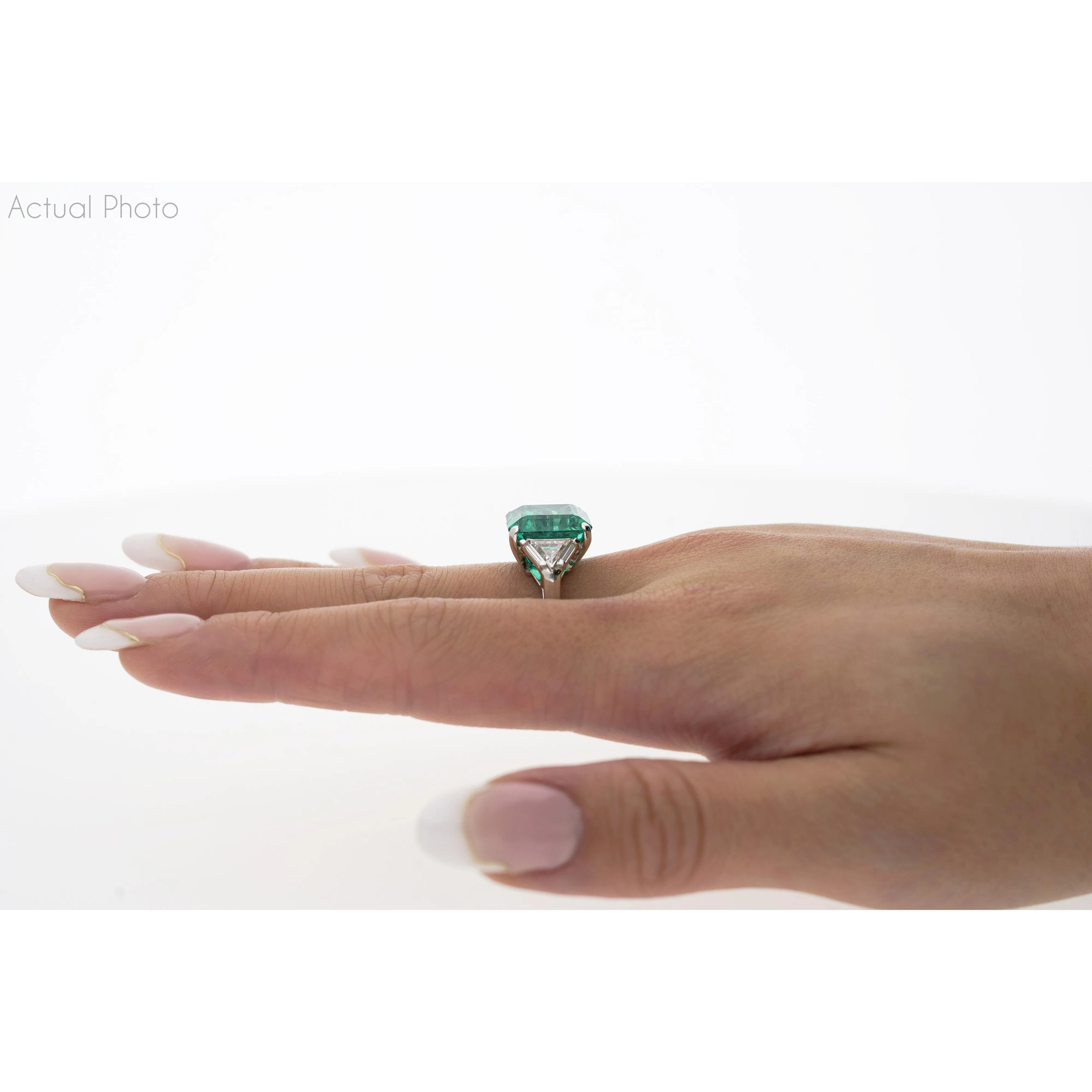 AGL Certified 8.01 Carat No Oil Colombian Emerald Vintage Platinum Ring