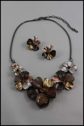 Art Deco Enamel Flower Necklace