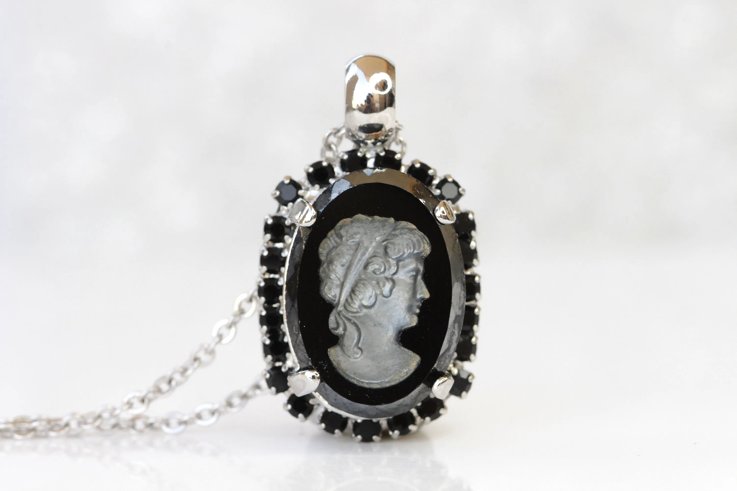 BLACK CAMEO EARRINGS