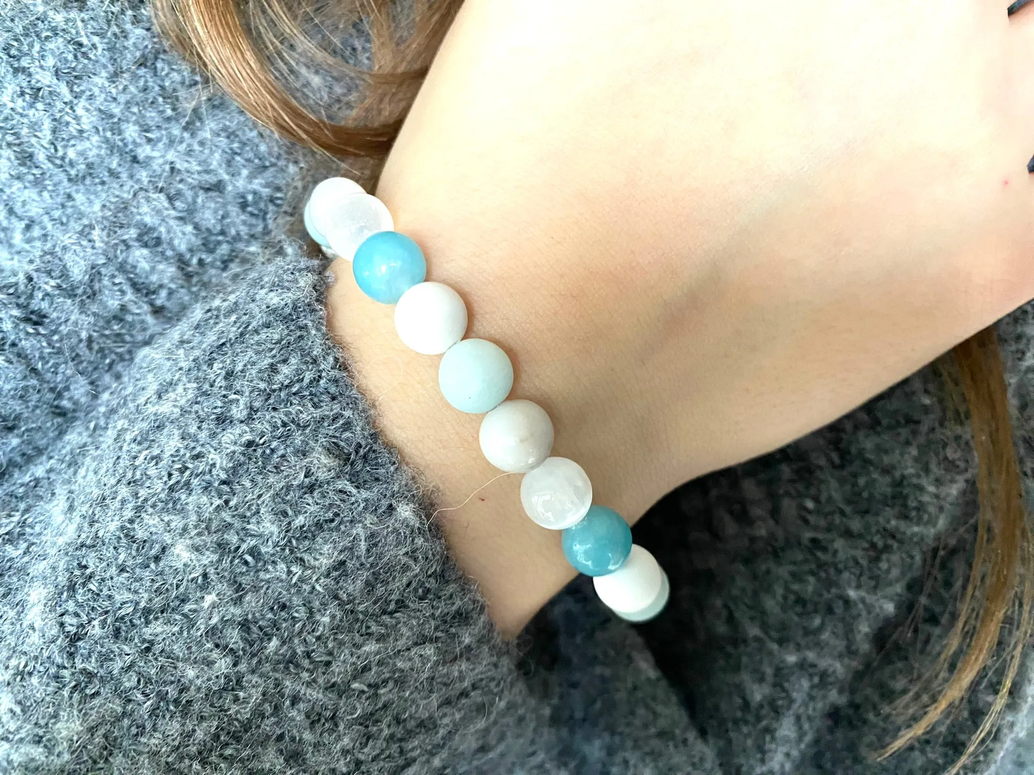 Calming Crystal Beaded Bracelet - Aromatherapy Bracelet