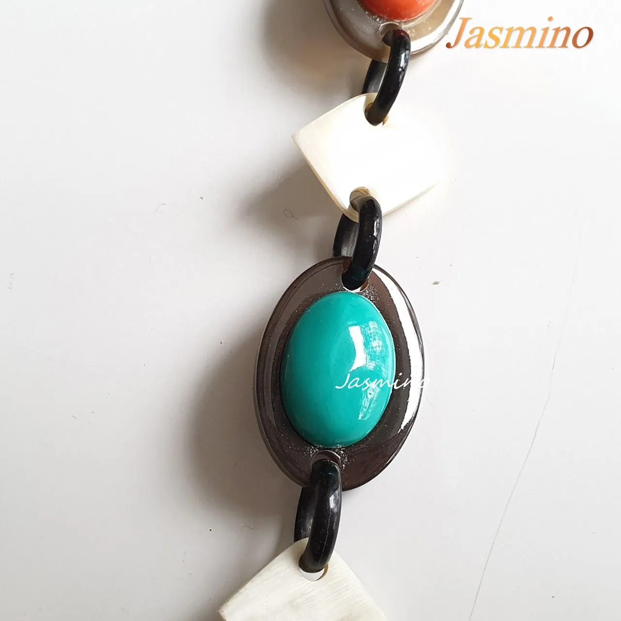 “Cat Eyes” Colorful Horn Necklace J17417, Made by Buffalo Horn and Lacquer