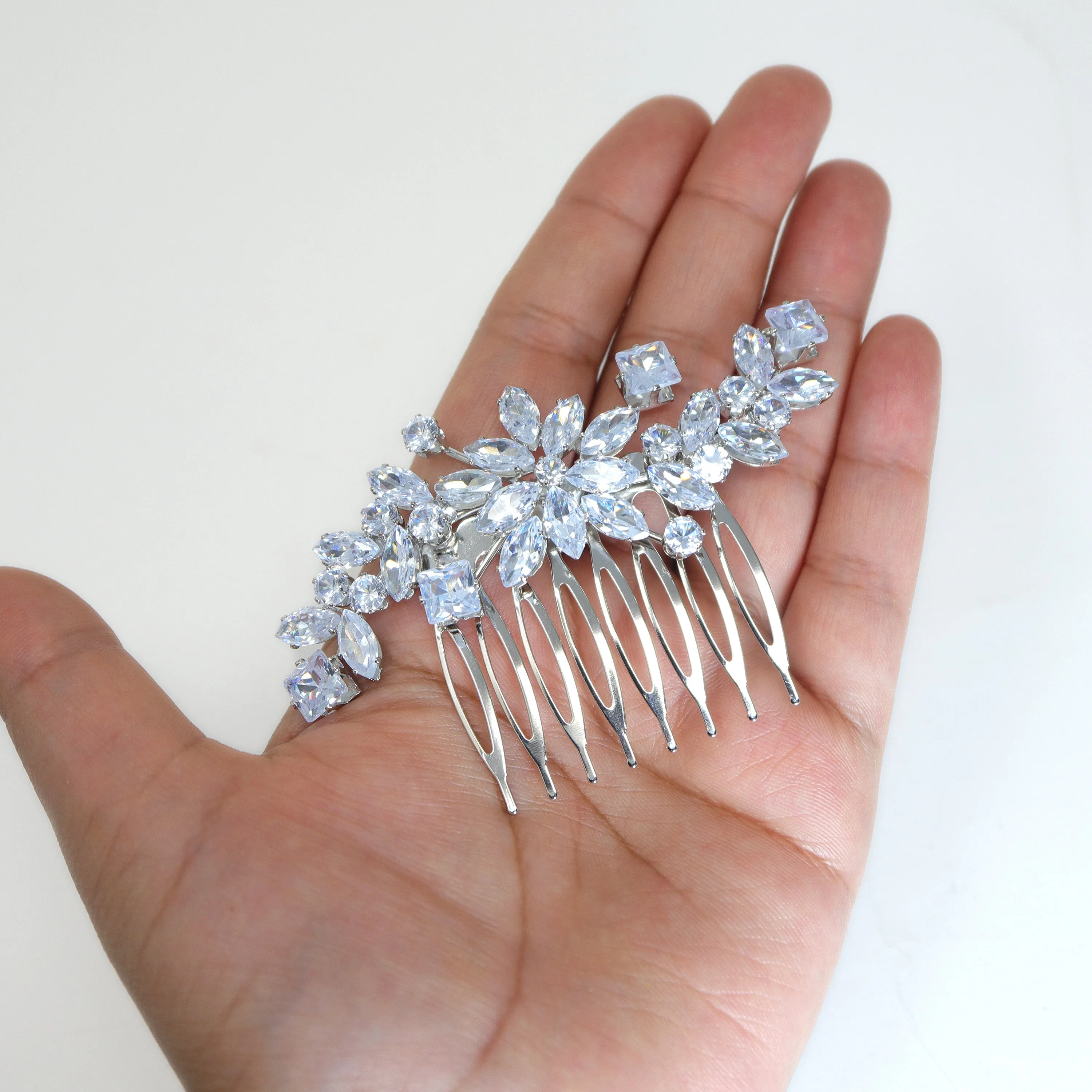 Cubic Zirconia, Majestic Floral Leaves Bridal Hair Comb, Bridal Hair Accessories, Wedding Hair Accessory, Bridal Hair Comb.