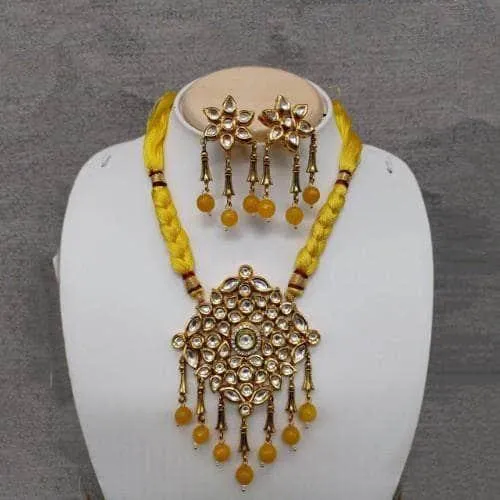 Diamond Kundan Pendant Necklace And Earring Set