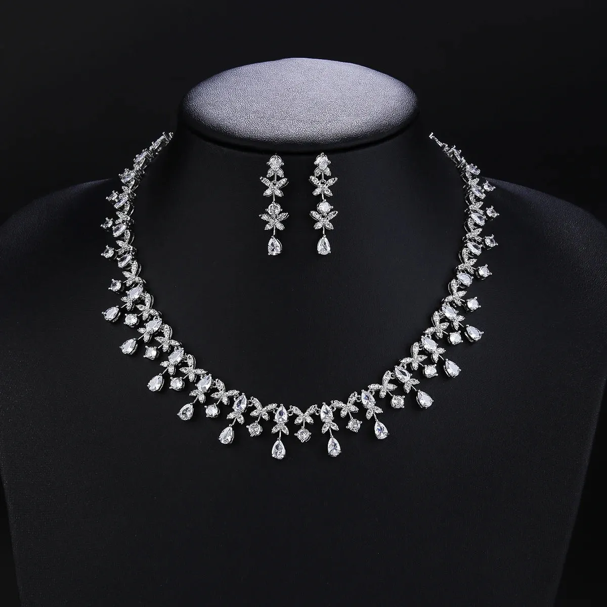 Elegant White Cubic Zirconia Bridal Jewelry Set Ladies Party Wedding Necklace And Earrings Set CN10492