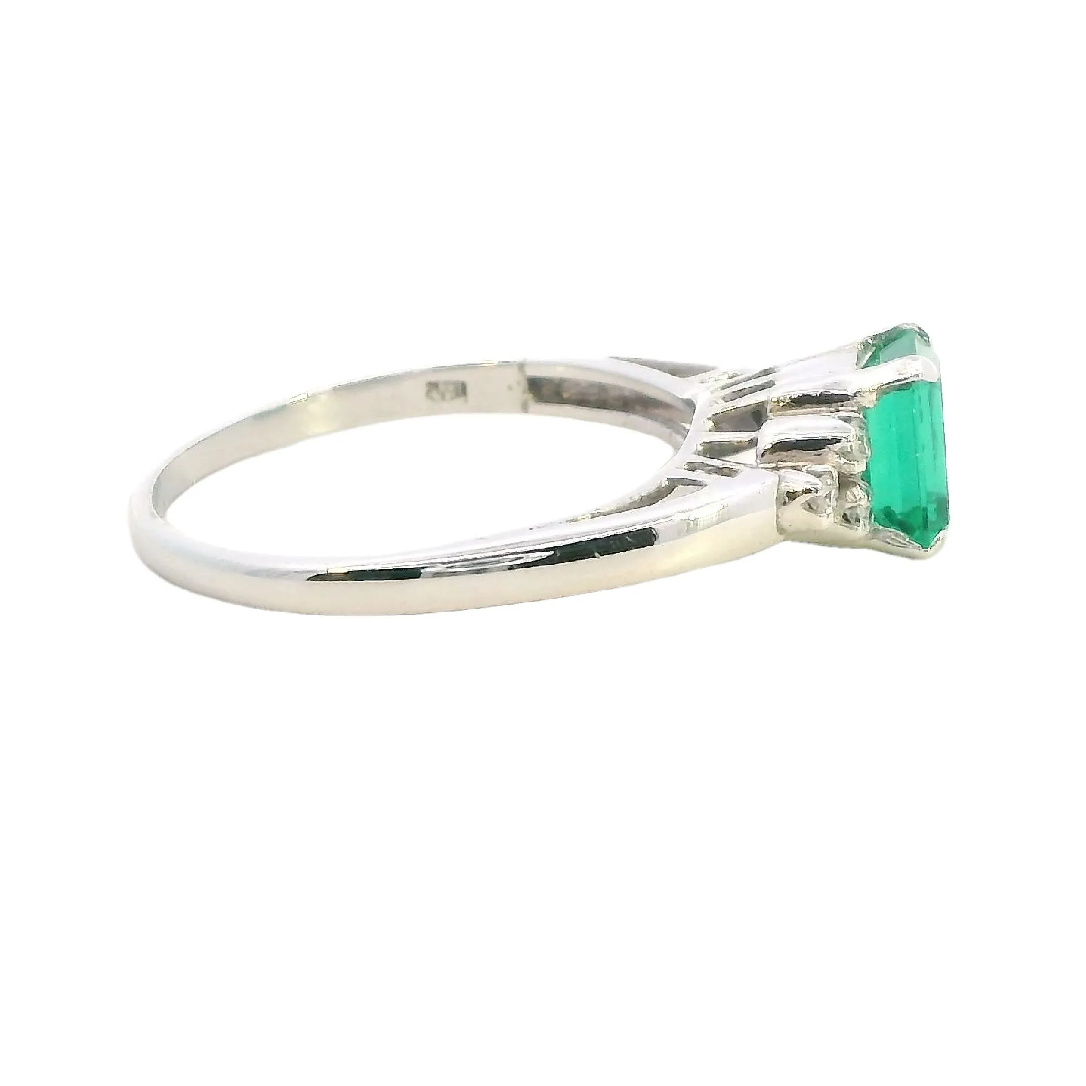 Elegant White Gold Emerald and Diamond Ring - Timeless Beauty