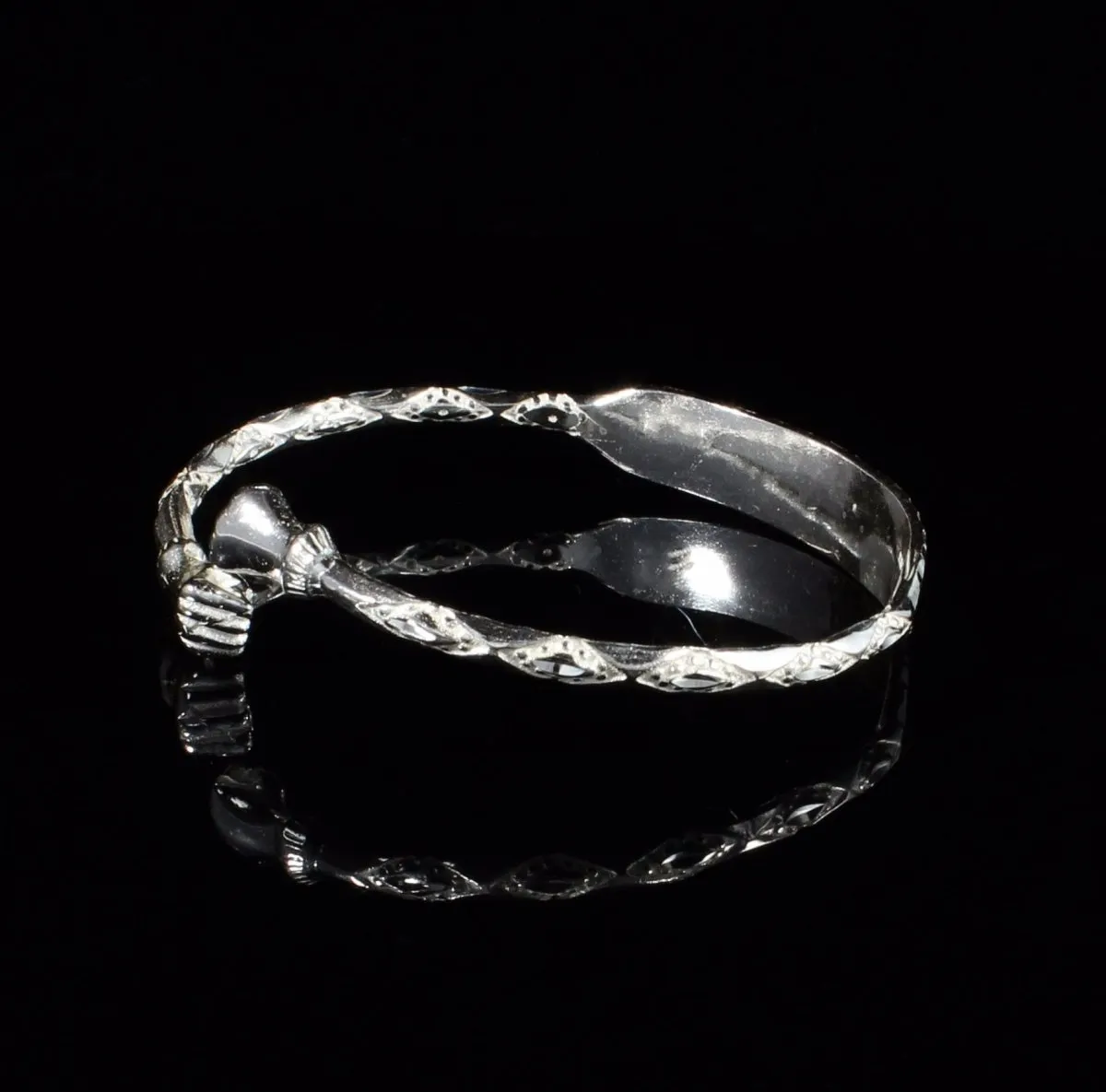 Engravable Light Fist Bangle with Diamante Pattern