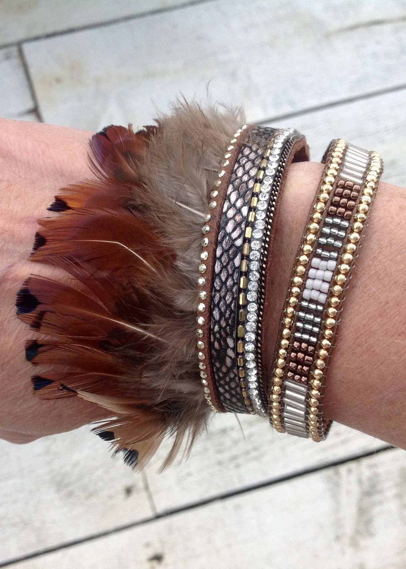 Fermignano Feather and Bead Bracelet in Grey