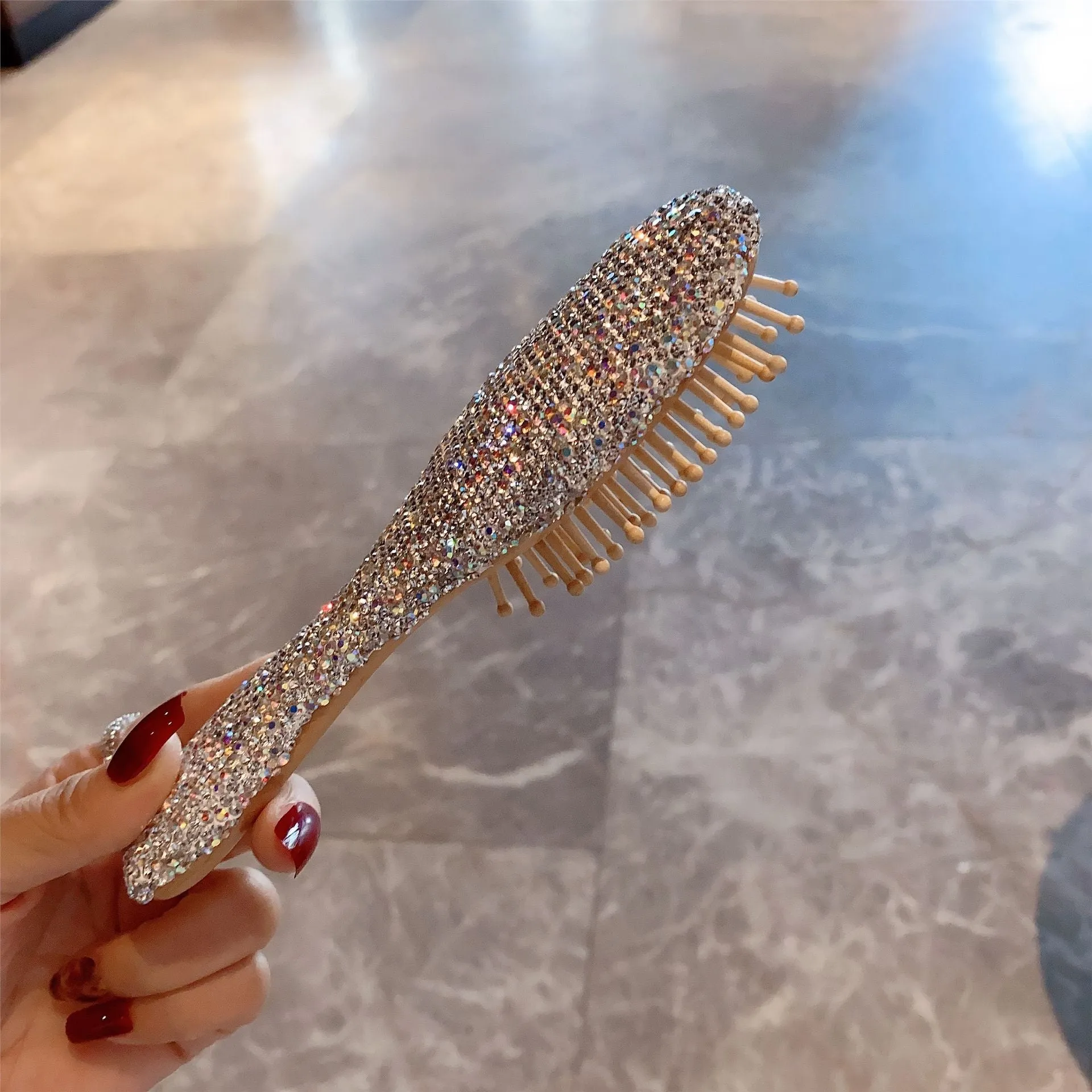 Luxury Hair Brushes All Rhinestone Oval Massage Comb Anti Static Hair Comb Hairdressing Tool Detangling Hair Combs for Kid Women