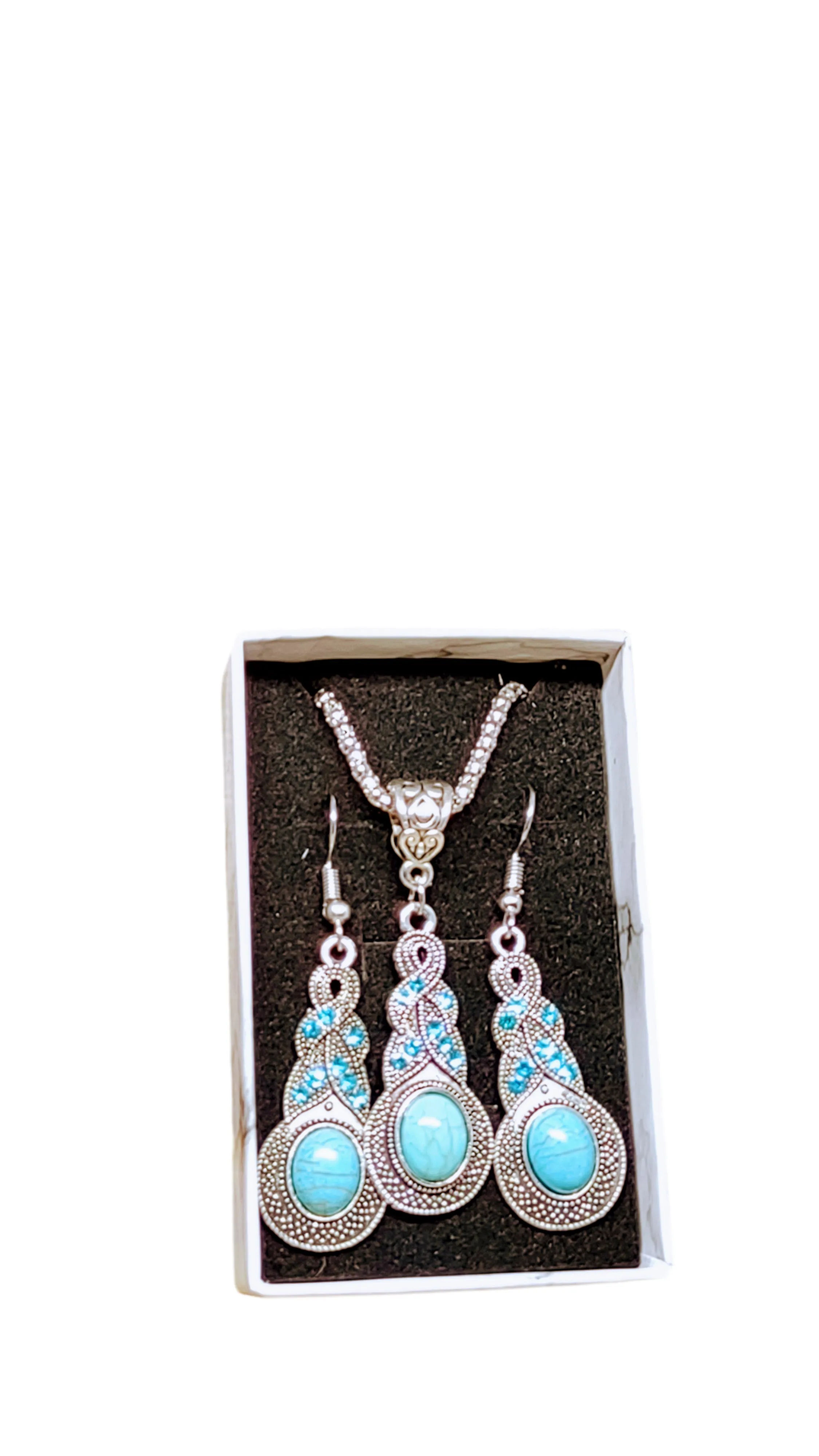 NEW! Turquoise Necklace And Earrings Boho Style