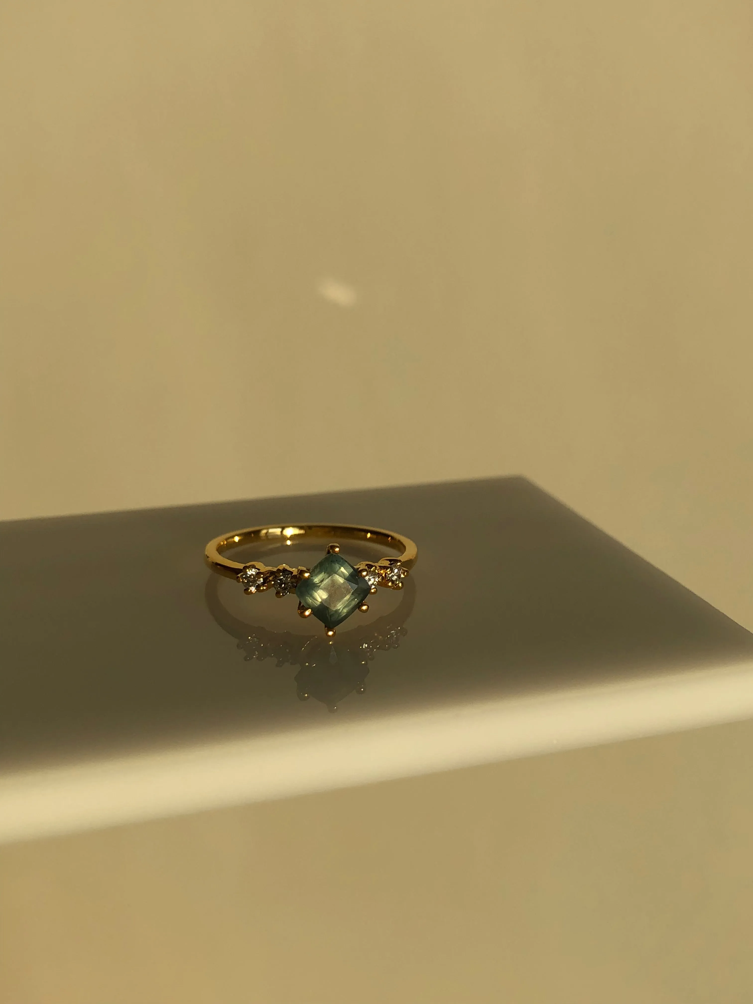 Ring with Cushion Cut Teal Sapphire (0.89 ct) and Diamonds, Solid 14k Gold | ONE-OF-A-KIND