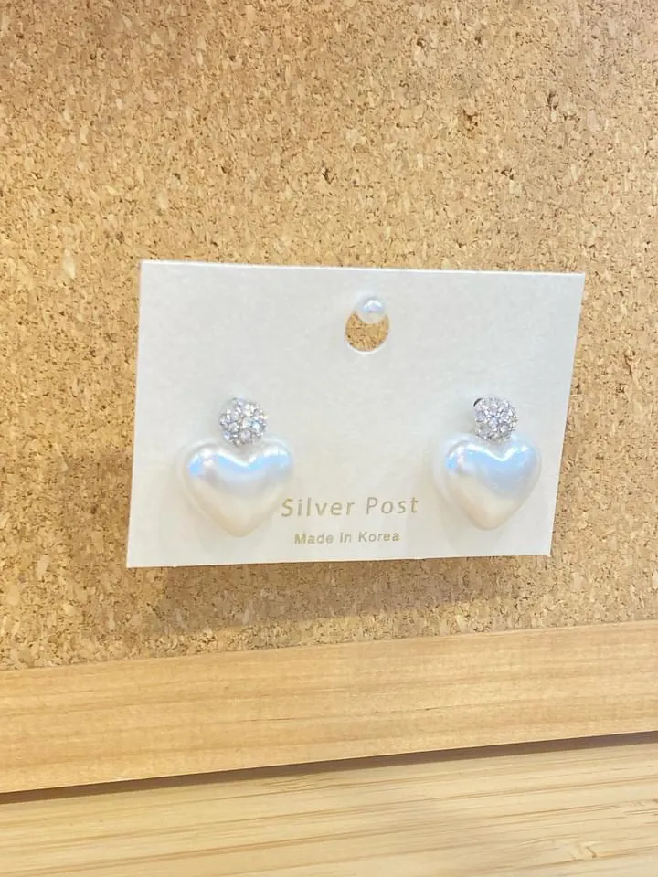 Swarovski heart pearl earrings