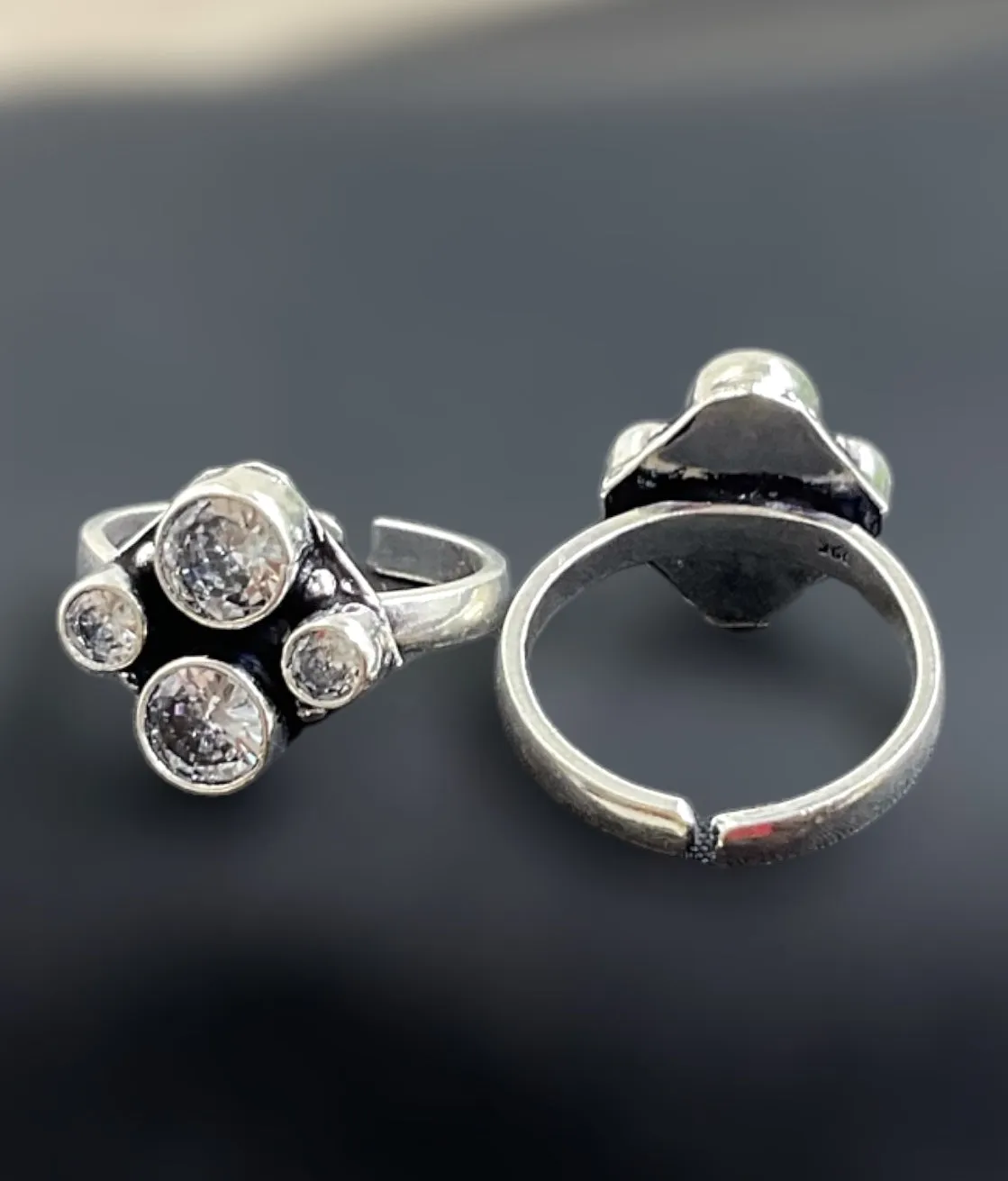 The Vinyas Gemstone Silver Toe-Rings