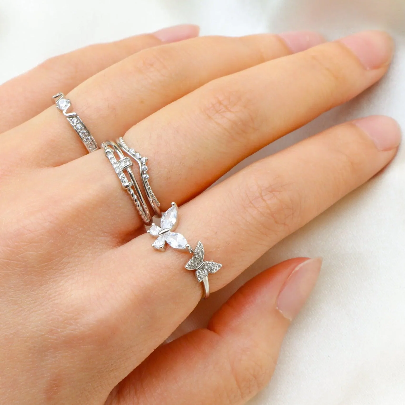 Tiara Ring