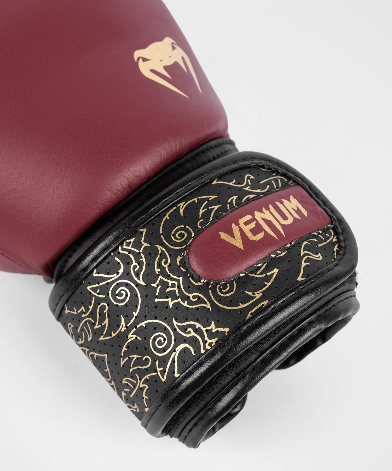 Venum Power 2.0 Boxing Gloves - Burgundy/Black