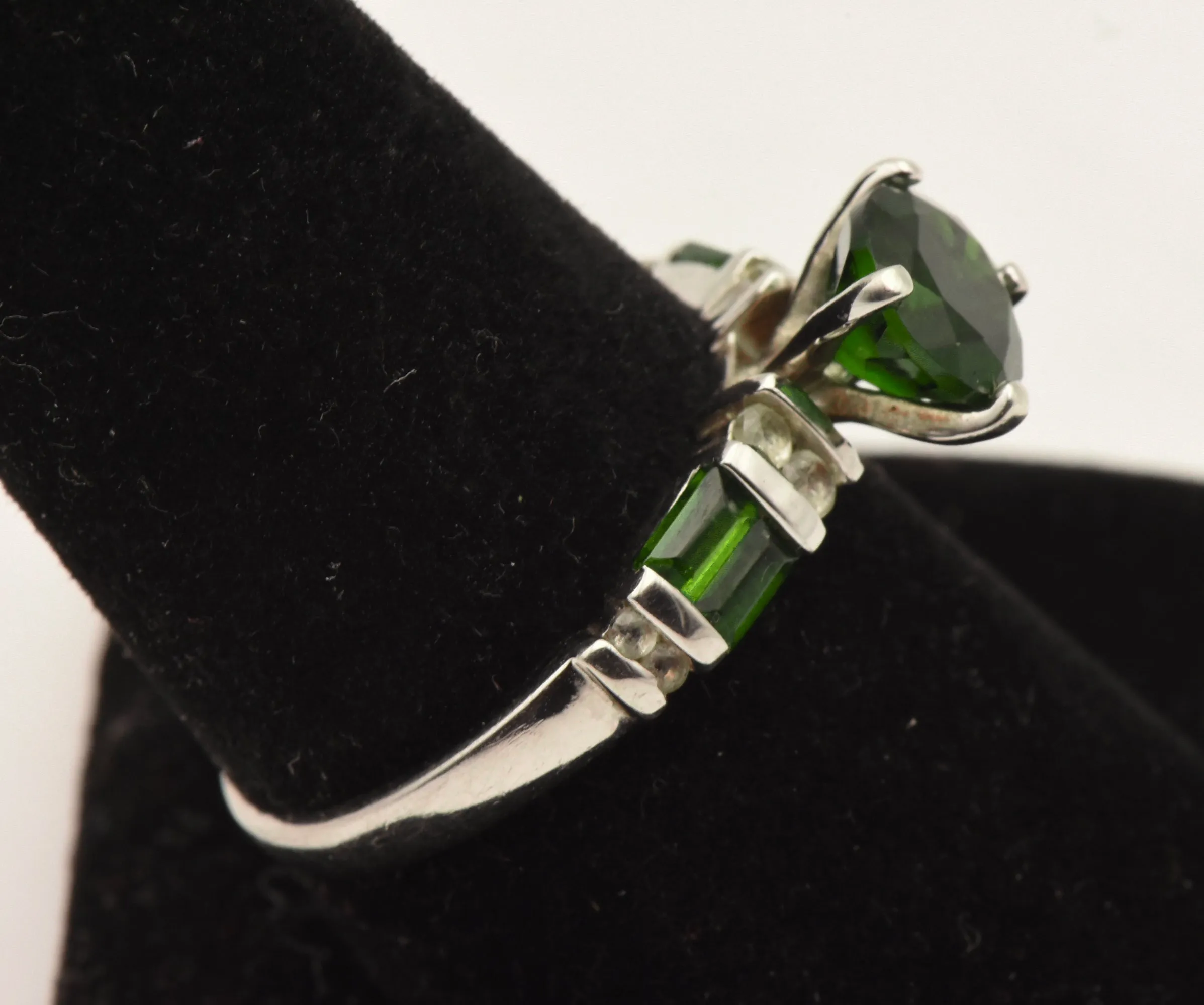 Vintage Sterling Silver Synthetic Emerald and Topaz Ring - Size 8.75