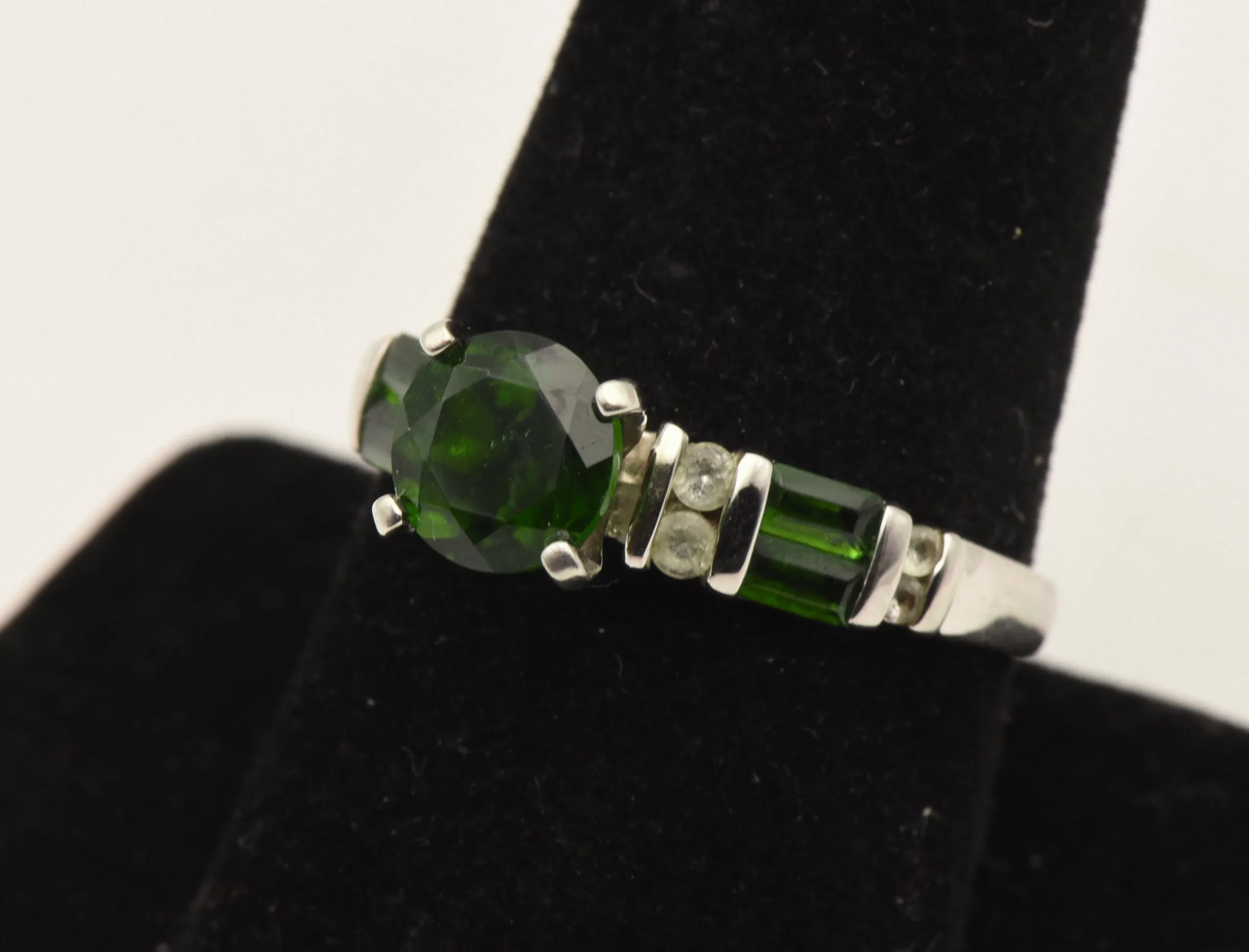 Vintage Sterling Silver Synthetic Emerald and Topaz Ring - Size 8.75